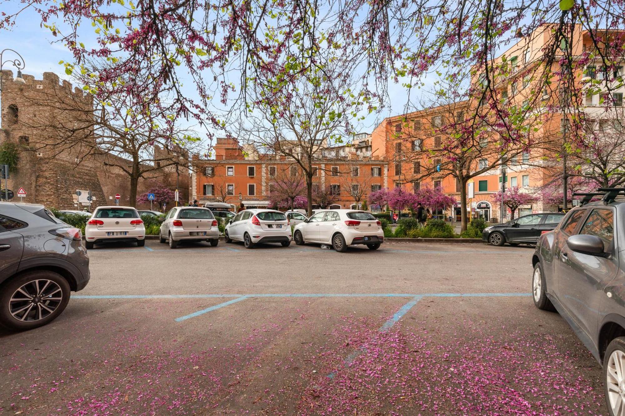 Termini Station Lightsome 3br